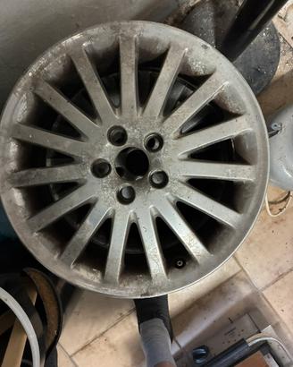 4 cerchi originali volvo V 50