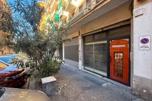 Africano - negozio con sottonegozio