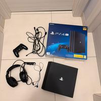 PS4 Pro 1TB 4kHDR+ controller+ tutti i cavi+ cuffi