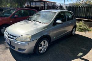 Opel Corsa 1.0i 12V cat 5 porte TomTom