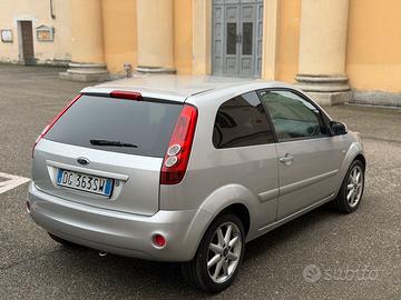 Ford Fiesta 1.4tdci 3p diesel 2007 ok neopatentato