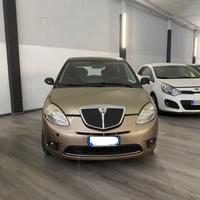 Lancia Ypsilon 1.4 16V Platino