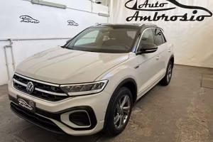 Volkswagen T-Roc 1.5 tsi R-Line dsg TUA DA 28...