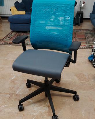 Sedia Steelcase think v2