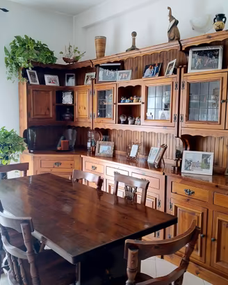Arredamento completo soggiorno/taverna in legno