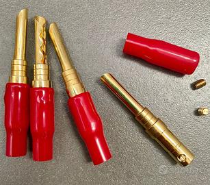 8 connettori Hi-Fi alta qualità per bi-wiring