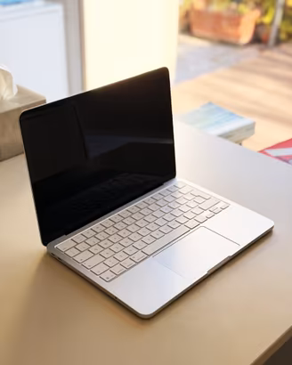 MacBook Neo 13" – Chip A18 Pro (nuovo)