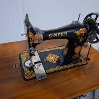 SINGER Macchina da cucire antica con mobiletto