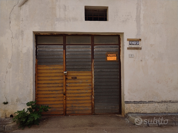 Garage 52mq via galilei 5