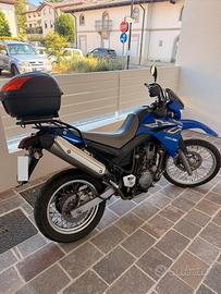 Stupenda Yamaha 660R