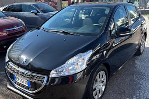 Peugeot 208 1.4 HDi 68 CV 5 porte Allure