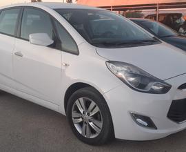 HYUNDAI ix20 - 2012