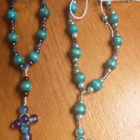 Bracciale blu handmade con croce