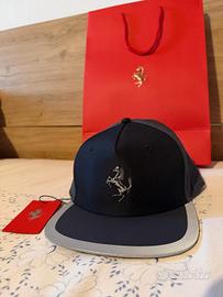 cappello Ferrari 