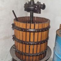 Torchio pressa a cricco 2 vel. per vinaccia (D 55)