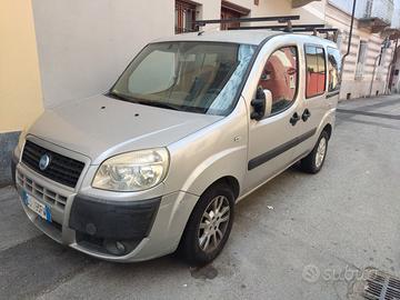 Automobile Fiat Doblò