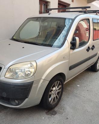 Automobile Fiat Doblò