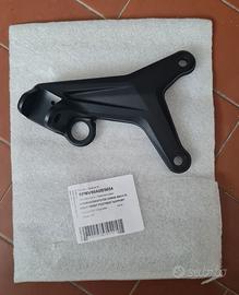 Supporto pedana pilota dx nero MV Agusta F3