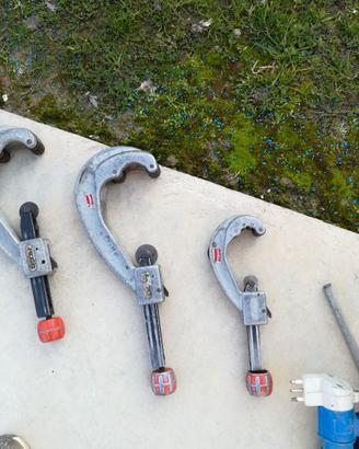 Tagliatubi per plastica e ferro
