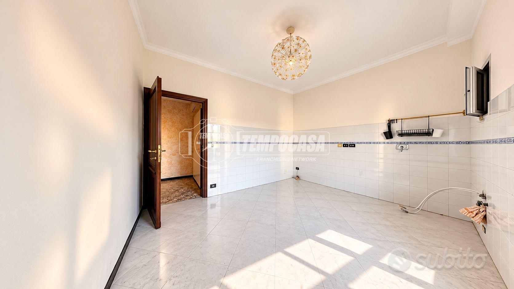 Appartamento – Genova, Calcinara, Medio Ponente - Altro