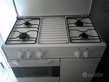Cucina a gas con forno