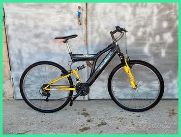 Upper Track mountain bike con sospensione