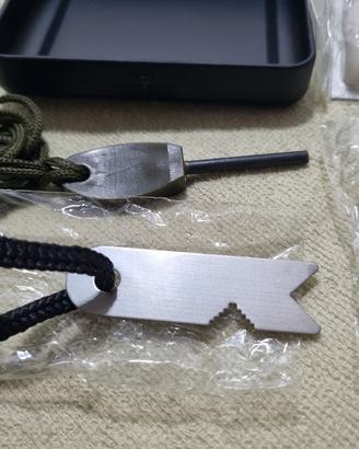 Kit accendifuoco acciarino al magnesio sopravviven