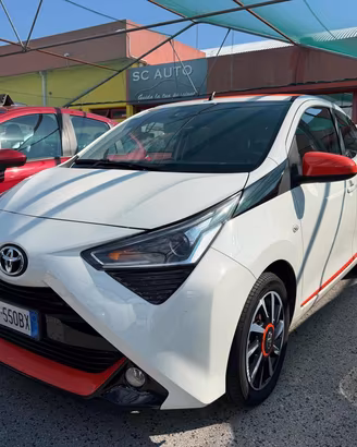 TOYOTA Aygo 1.0 VVT-i 72 CV 5 porte x-wave orang