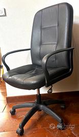 Poltrona ufficio ergonomica - Comoda e regolabile