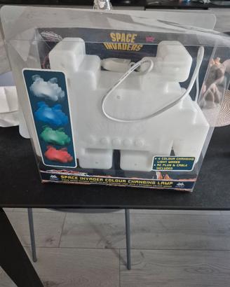 lampada classico videogioco Space invaders color c