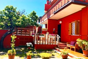 Villa lido dei pini lupetta