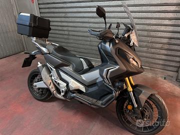Honda X-adv 750