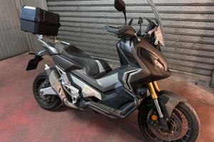 Honda X-adv 750