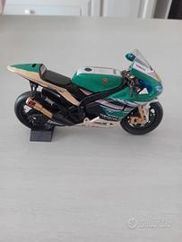 yamaha m1 valentino rossi 