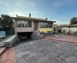 PORZIONE DI BIFAMILIARE A SAN CESAREO