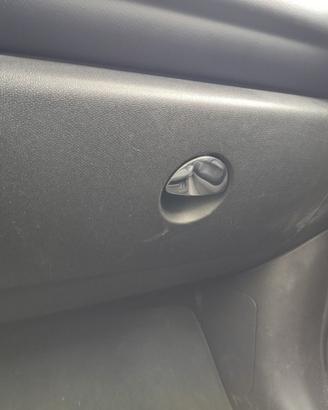 Cassetto portaoggetti MINI COOPER D del 2011