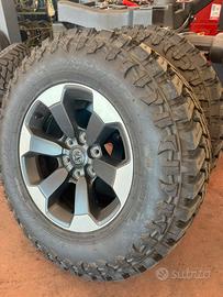 Cerchi e gomme dodge ram