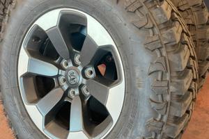 Cerchi e gomme dodge ram