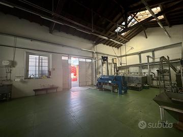 Rif.AP9| magazzino paterno'