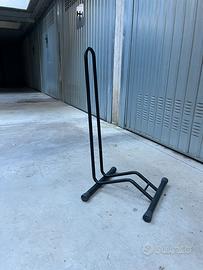 Cavalletto da terra porta biciclette