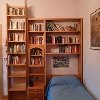 Libreria componibile e letto