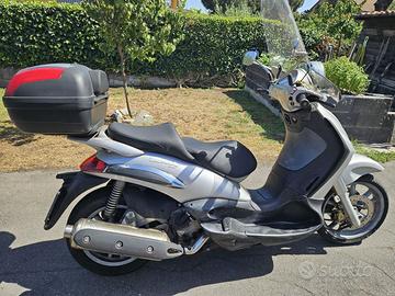 Scooter Piaggio Beverly 500