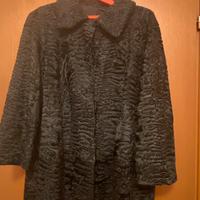 Giacca in astrakan nero