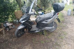 scuter 1300 kilometri circa a guasi 3 anni ancora 
