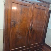 armadio d'epoca molto bello 