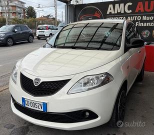 Lancia Ypsilon 1.0 FireFly 5 porte S&S Hybrid Ecoc