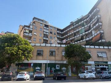 2 LOCALI A ROMA