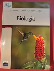Libro di biologia