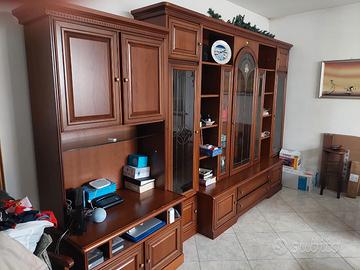 Mobile da soggiorno classico in legno