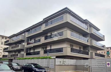 3 LOCALI A SAN GIULIANO MILANESE
